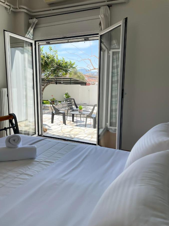 Sunny Beach House Corinth Εξωτερικό φωτογραφία
