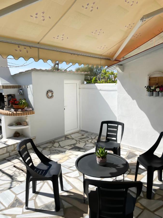Sunny Beach House Corinth Εξωτερικό φωτογραφία