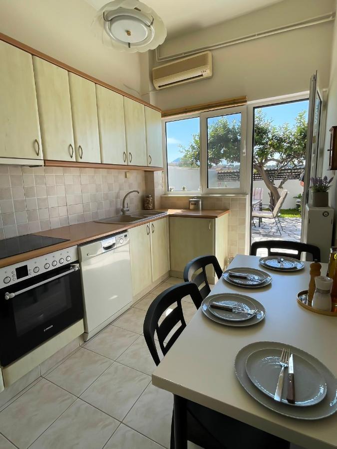 Sunny Beach House Corinth Εξωτερικό φωτογραφία