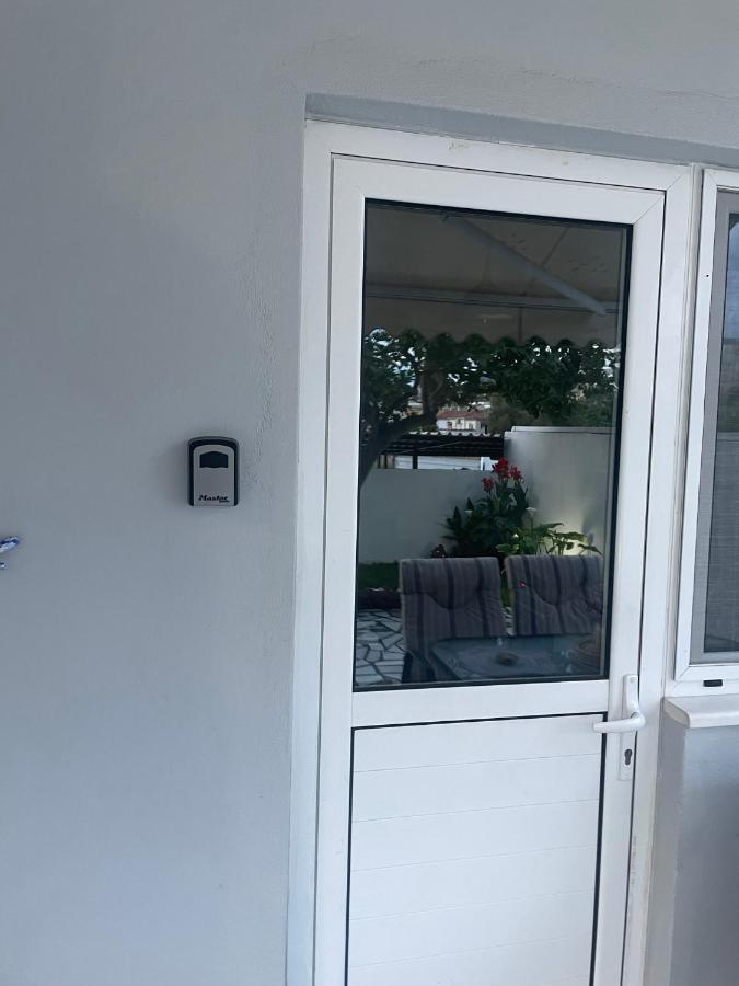 Sunny Beach House Corinth Εξωτερικό φωτογραφία